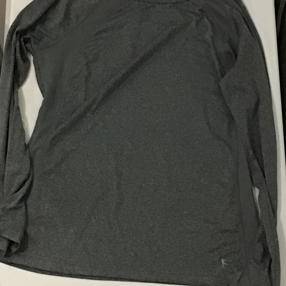 Danskin  long sleeve shirt